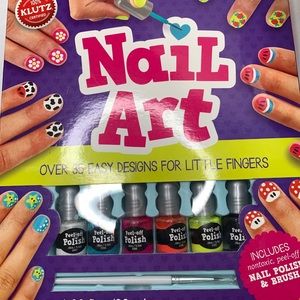 Klutz ‘NAIL ART’ book-based activity kit.